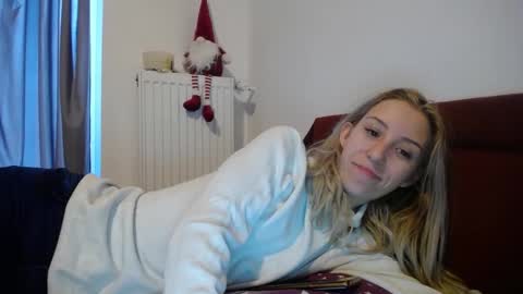 Lena online show from 12/20/24, 07:44