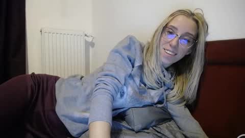 Lena online show from 01/21/25, 08:00