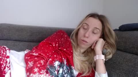 Lena online show from 04/04/26, 07:28