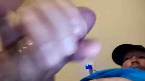 barniemay1 online show from 10/30/25, 07:54