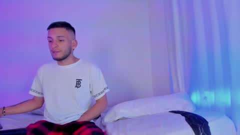 Bruce  online show from 09/26/25, 07:12