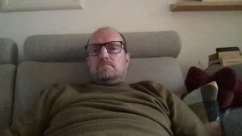 Snapshot of basher69horny4u chatting on 12/01/25, 08:41 basher69horny4u online show from 12/01/25, 08:41