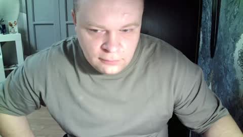 basi_look online show from 02/11/25, 10:15