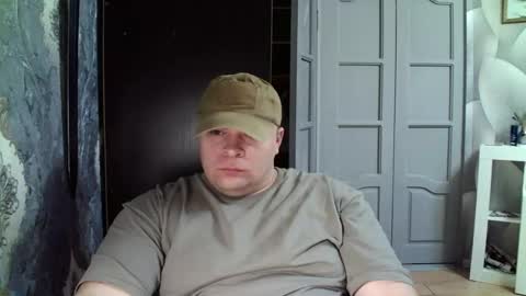 basi_look online show from 02/11/25, 02:57