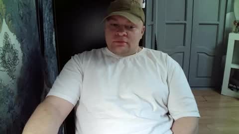 basi_look online show from 02/19/25, 07:06