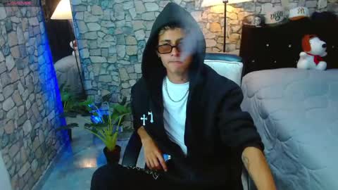 Snapshot of bastiaan_28 chatting on 05/04/26, 11:45 Bastian online show from 05/04/26, 11:45