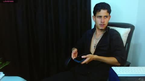 Snapshot of bastiaan_28 chatting on 05/17/26, 12:30 Bastian online show from 05/17/26, 12:30