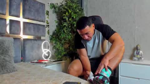 Bastian Independent Model online show from 10/11/25, 02:59