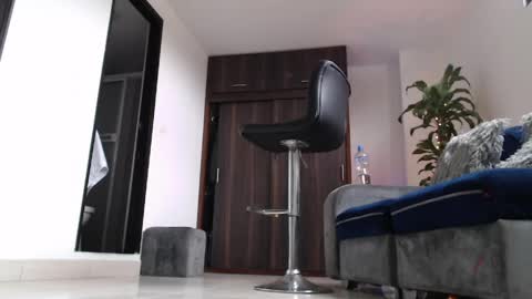 Snapshot of bastian_franco01 chatting on 05/27/26, 04:15 Bastian Independent Model online show from 05/27/26, 04:15