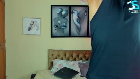 Snapshot of bastian_jones1 chatting on 01/22/25, 07:03 bastian_jones1 online show from 01/22/25, 07:03