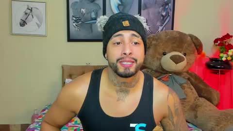 Snapshot of bastian_jones1 chatting on 01/30/25, 07:07 bastian_jones1 online show from 01/30/25, 07:07