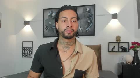 Snapshot of bastian_jones1 chatting on 09/16/25, 09:43 bastian_jones1 online show from 09/16/25, 09:43