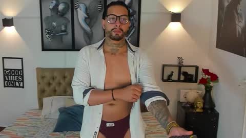 Snapshot of bastian_jones1 chatting on 10/08/25, 12:41 bastian_jones1 online show from 10/08/25, 12:41