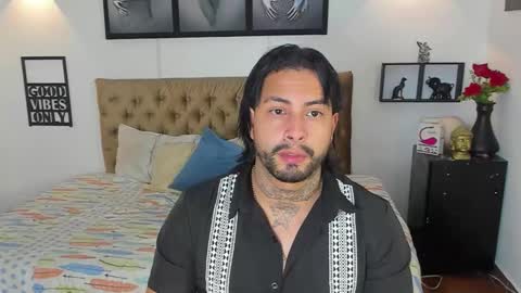 Snapshot of bastian_jones1 chatting on 10/13/25, 06:13 bastian_jones1 online show from 10/13/25, 06:13