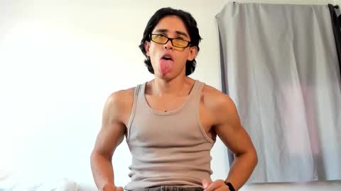 Snapshot of bastianmaalouf chatting on 01/17/26, 08:23 Bastian Maalouf online show from 01/17/26, 08:23