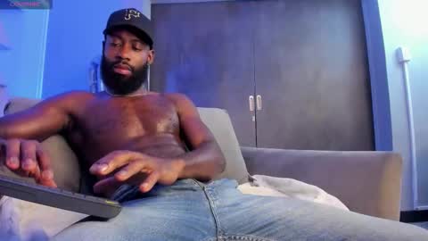 Bastian. online show from 11/10/25, 12:04