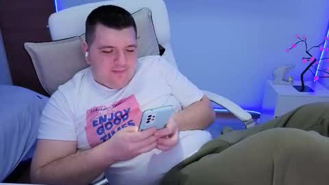 BASY online show from 11/20/25, 04:45