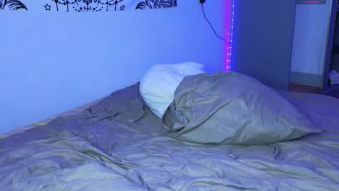 mett online show from 10/14/25, 11:16