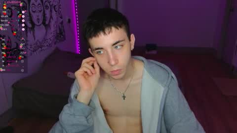 mett online show from 10/21/25, 03:24