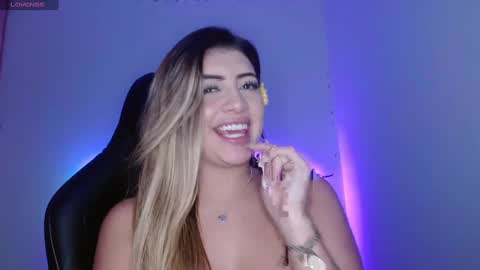 Snapshot of bay_babe chatting on 02/01/25, 08:08 bay_babe online show from 02/01/25, 08:08