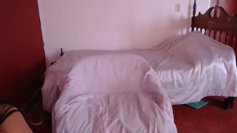 bayonette_black online show from 10/29/25, 07:37