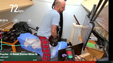 Snapshot of bazzz_8 chatting on 11/01/25, 05:59 bazzz_8 online show from 11/01/25, 05:59