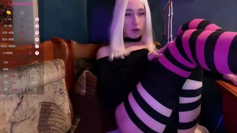 Sasha online show from 12/22/25, 03:42