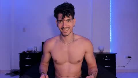 Valentino online show from 12/20/24, 09:50