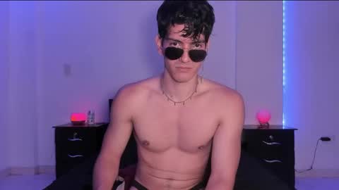 Valentino online show from 01/24/25, 09:26