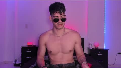 Valentino online show from 01/28/25, 09:19