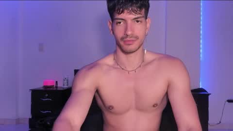 Valentino online show from 02/12/25, 12:58