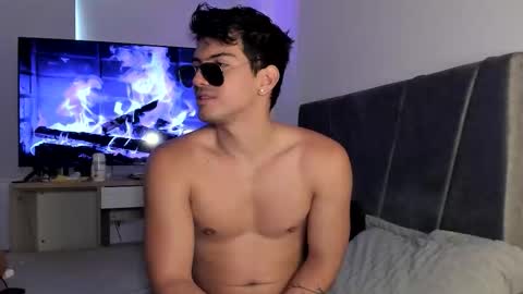 Valentino online show from 10/21/25, 09:15