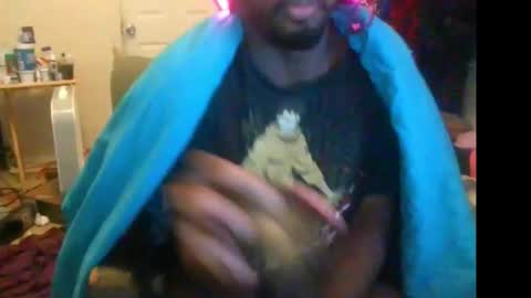 rocker n queen online show from 11/24/25, 04:51