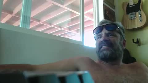 Snapshot of bbcub chatting on 05/25/26, 10:38 bbcub online show from 05/25/26, 10:38