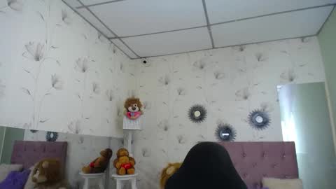 Charlote online show from 02/28/25, 03:26