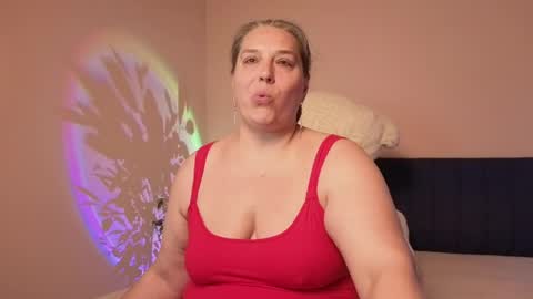 Snapshot of bbw_goddes chatting on 06/07/26, 03:10 Love online show from 06/07/26, 03:10