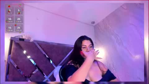 Snapshot of bbwcloe chatting on 10/04/25, 04:10 Cloe online show from 10/04/25, 04:10