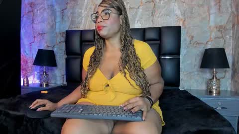 Bbwlatina01 online show from 11/20/25, 12:11