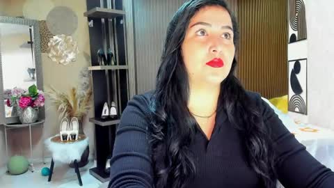 Snapshot of bbwluxurymuse chatting on 05/13/26, 11:40 bbwluxurymuse online show from 05/13/26, 11:40