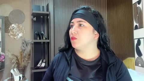 Snapshot of bbwluxurymuse chatting on 05/22/26, 11:38 bbwluxurymuse online show from 05/22/26, 11:38