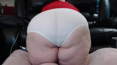 Julie online show from 12/22/25, 12:57