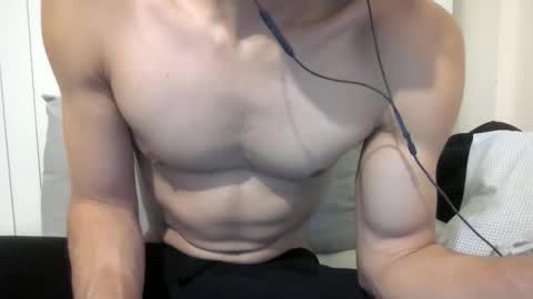 Snapshot of bbxx_2 chatting on 02/14/26, 12:29 bbxx_2 online show from 02/14/26, 12:29