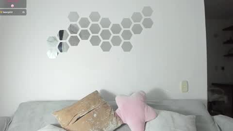 Snapshot of bby_salome_ chatting on 09/24/25, 04:49 salom online show from 09/24/25, 04:49