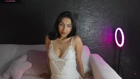 Snapshot of bby_salome_ chatting on 06/14/26, 04:36 salom online show from 06/14/26, 04:36