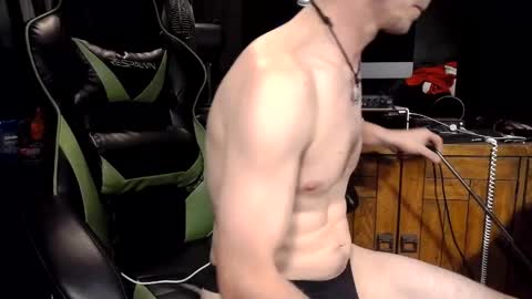 bchillin28 online show from 04/05/26, 02:53