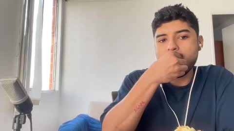 bdever7 online show from 04/15/26, 09:48