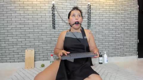 Snapshot of bdsm_meduza chatting on 10/08/25, 08:17 Meduza  online show from 10/08/25, 08:17