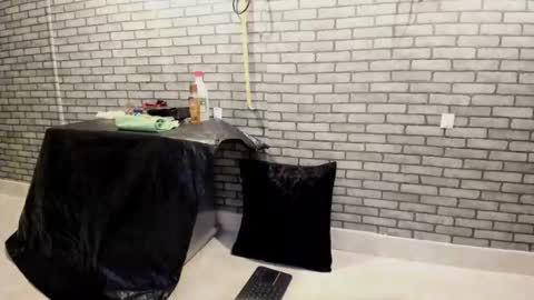 Meduza  online show from 11/24/25, 11:32