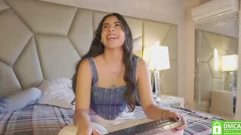 Helena  Evan online show from 07/14/26, 12:00