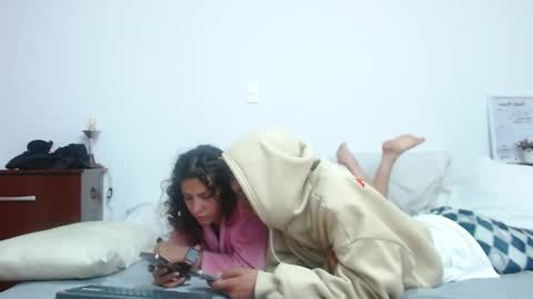 Snapshot of be_sinners chatting on 10/12/25, 05:06 Sara Juan online show from 10/12/25, 05:06